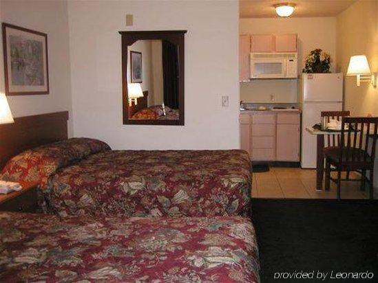 Intown Suites Extended Stay Charlotte Nc -East Independence الغرفة الصورة