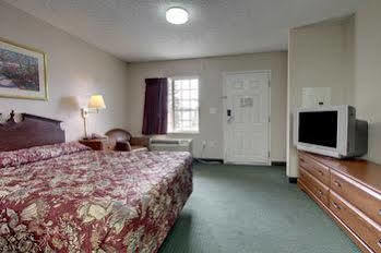 Intown Suites Extended Stay Charlotte Nc -East Independence المظهر الخارجي الصورة
